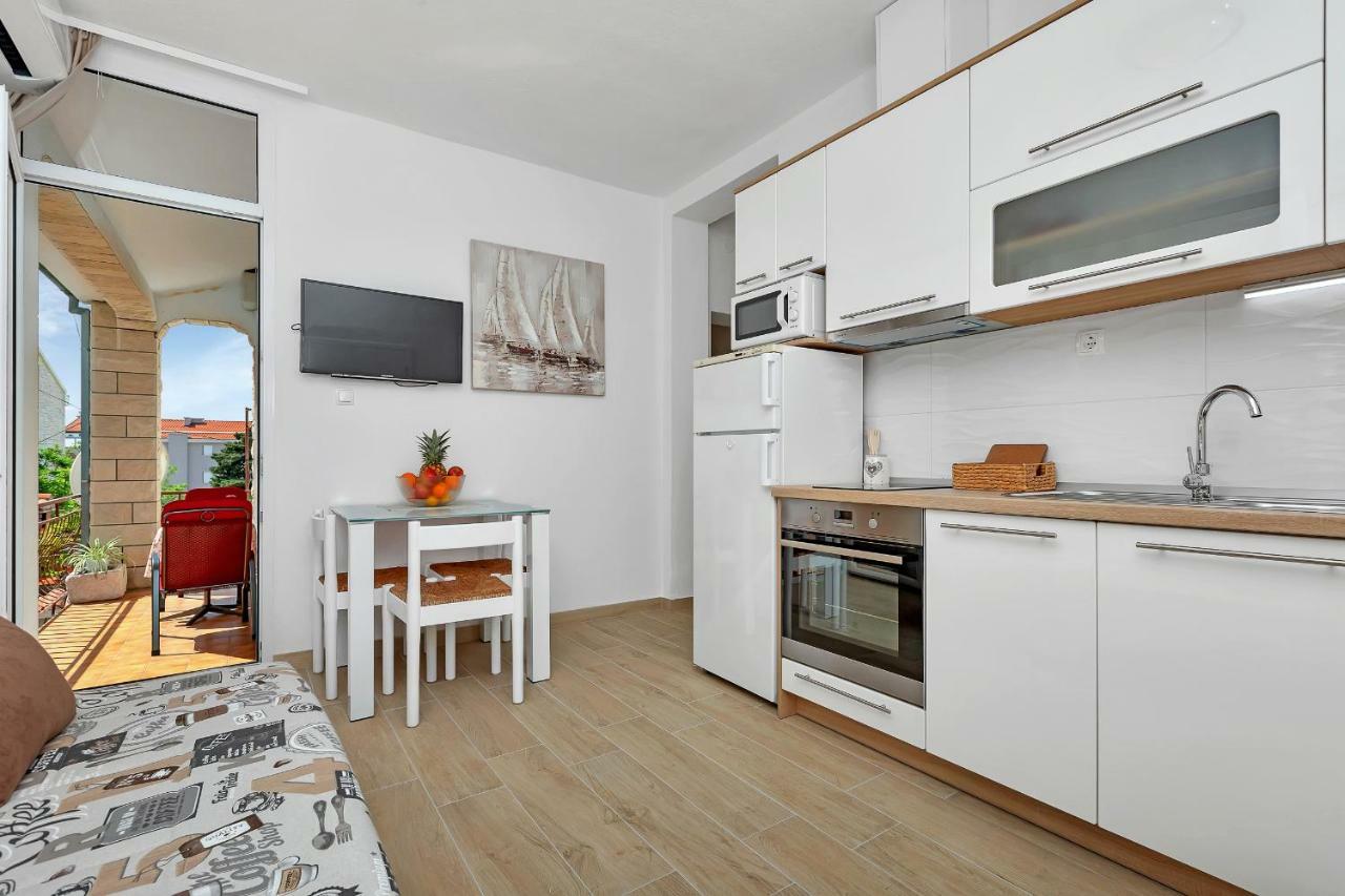 Mirjana & Ivo Lägenhet Makarska Exteriör bild